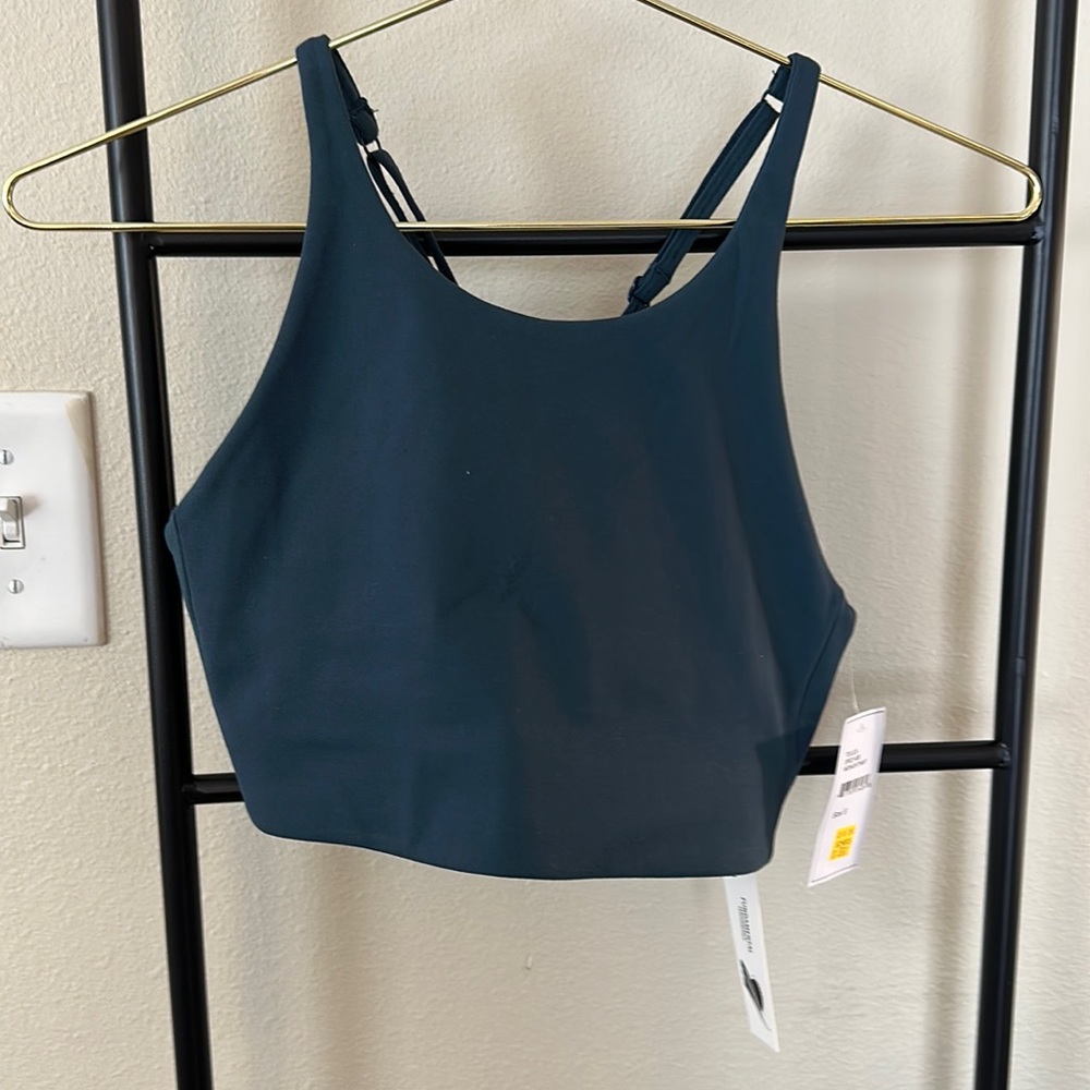 Fundamental performance crop tank top